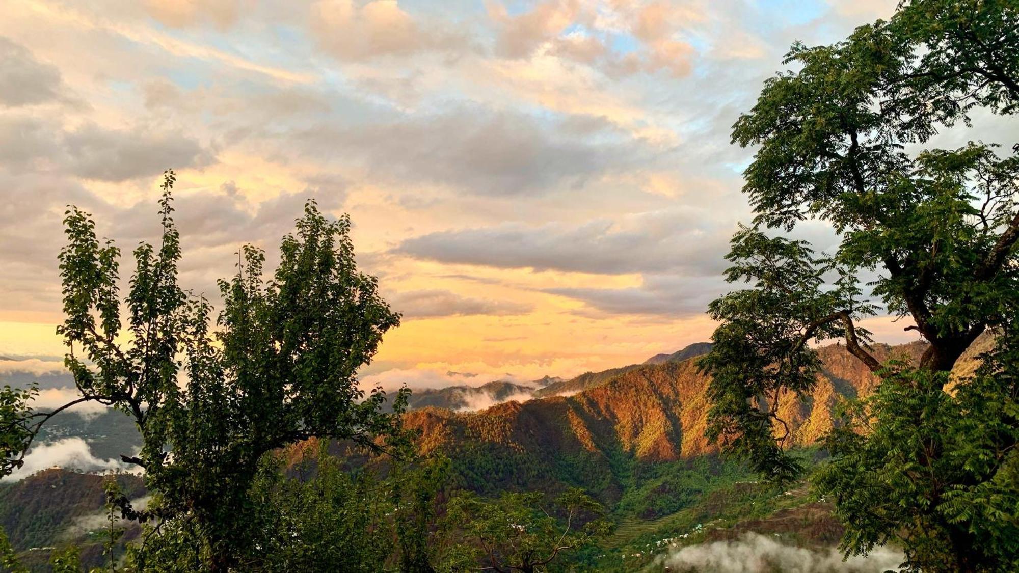 Adara Farmstay Pauri Екстер'єр фото